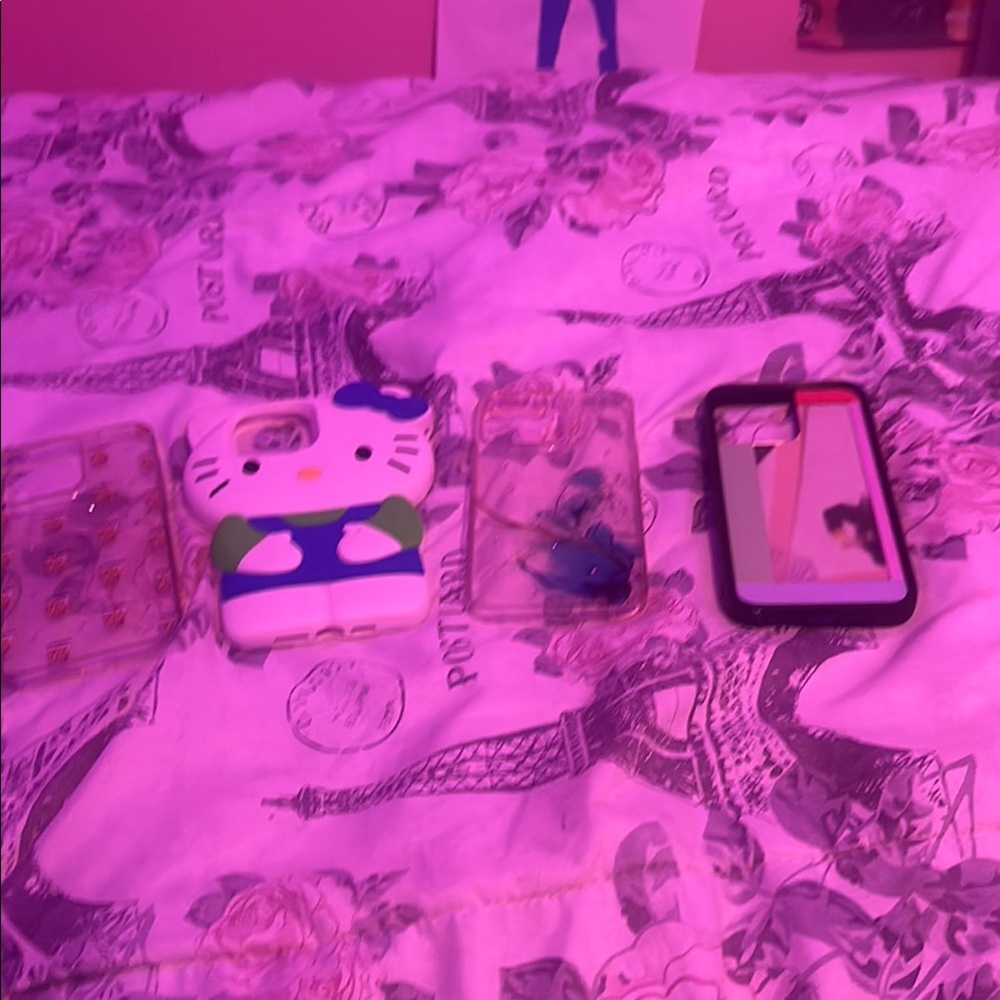 Hello Kitty Phone Case - White and Blue